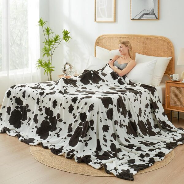 Cozy Bliss Cow Print Throw Blanket Non Shedding MilkyPlush™ Fleece 330GSM Thick Blankets Western Room Decor Super Soft Warm for Adults Kids Girl Gifts Bedroom Couch Sofa Travel Black White 90"x90"